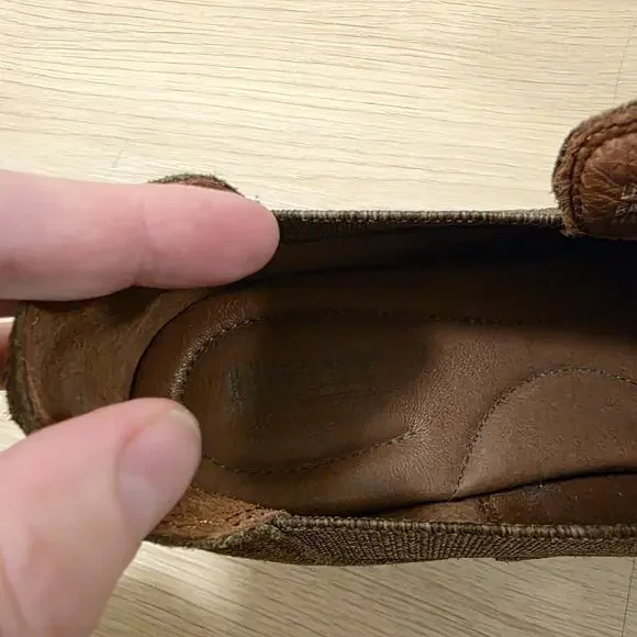 Born Brown Distressed Suede Chelsea Dallia Slip On Ankle Boots Size 10M - Picture 7 of 9